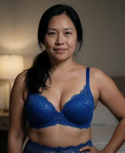 Marisol, 37